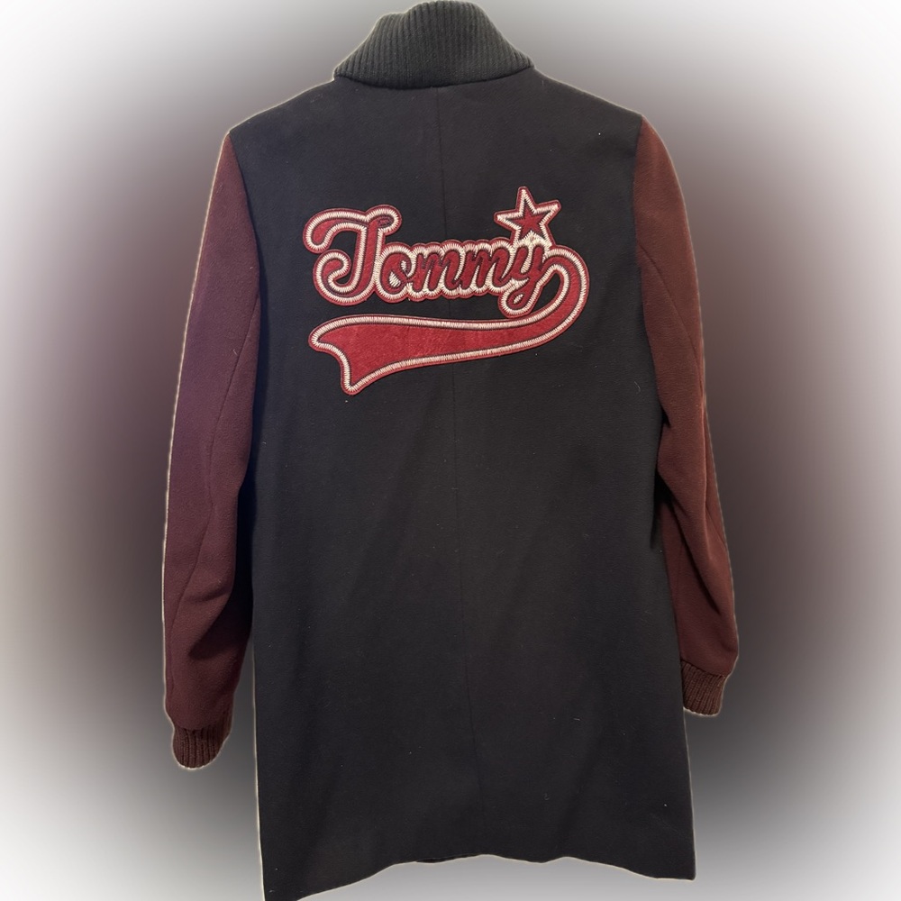 Tommy Hilfiger Black Coat with Burgundy Sleeves and Script Logo